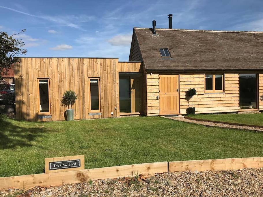 The Cowshed, Tunbridge Wells Villa Exterior photo