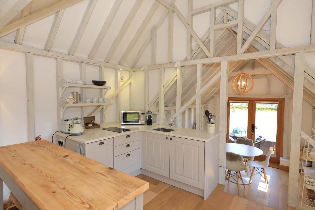 The Cowshed, Tunbridge Wells Villa Exterior photo